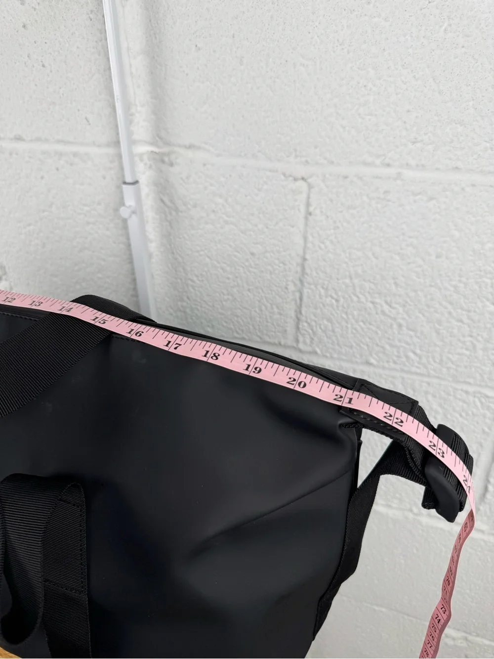 RAINS Black Waterproof Weekend Duffle Bag Shoulder Travel Gym Tote